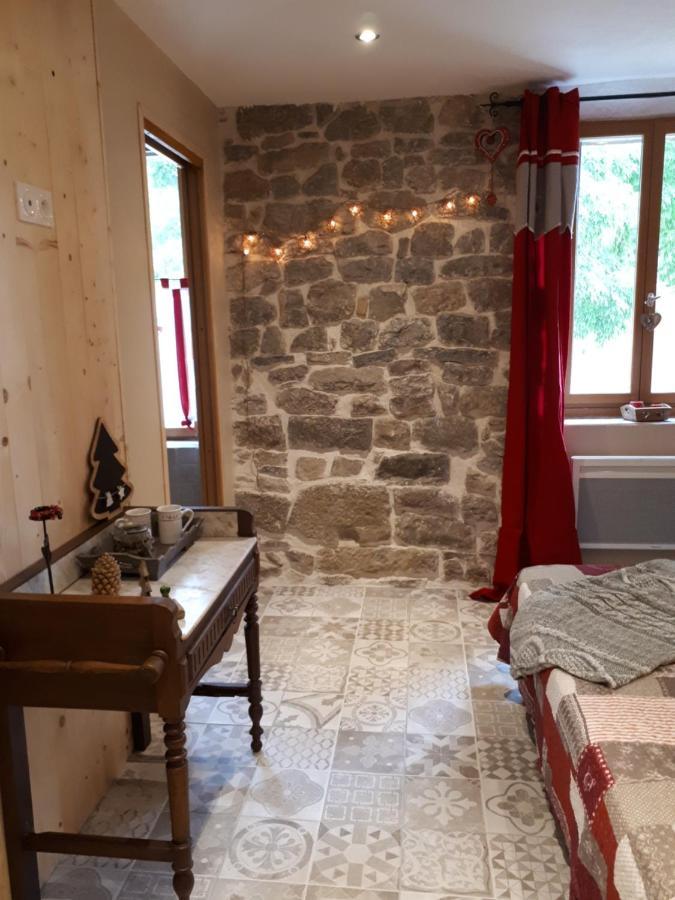 Chambres D Hotes Le Clos Des Vins D Anges Saint-Pierre-des-Champs Esterno foto